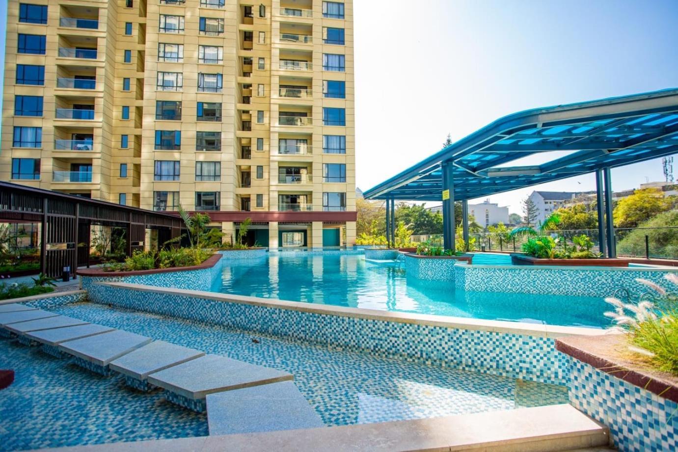 Modern In Near Yaya Centre With Pool,gym,wifi Appartamento *