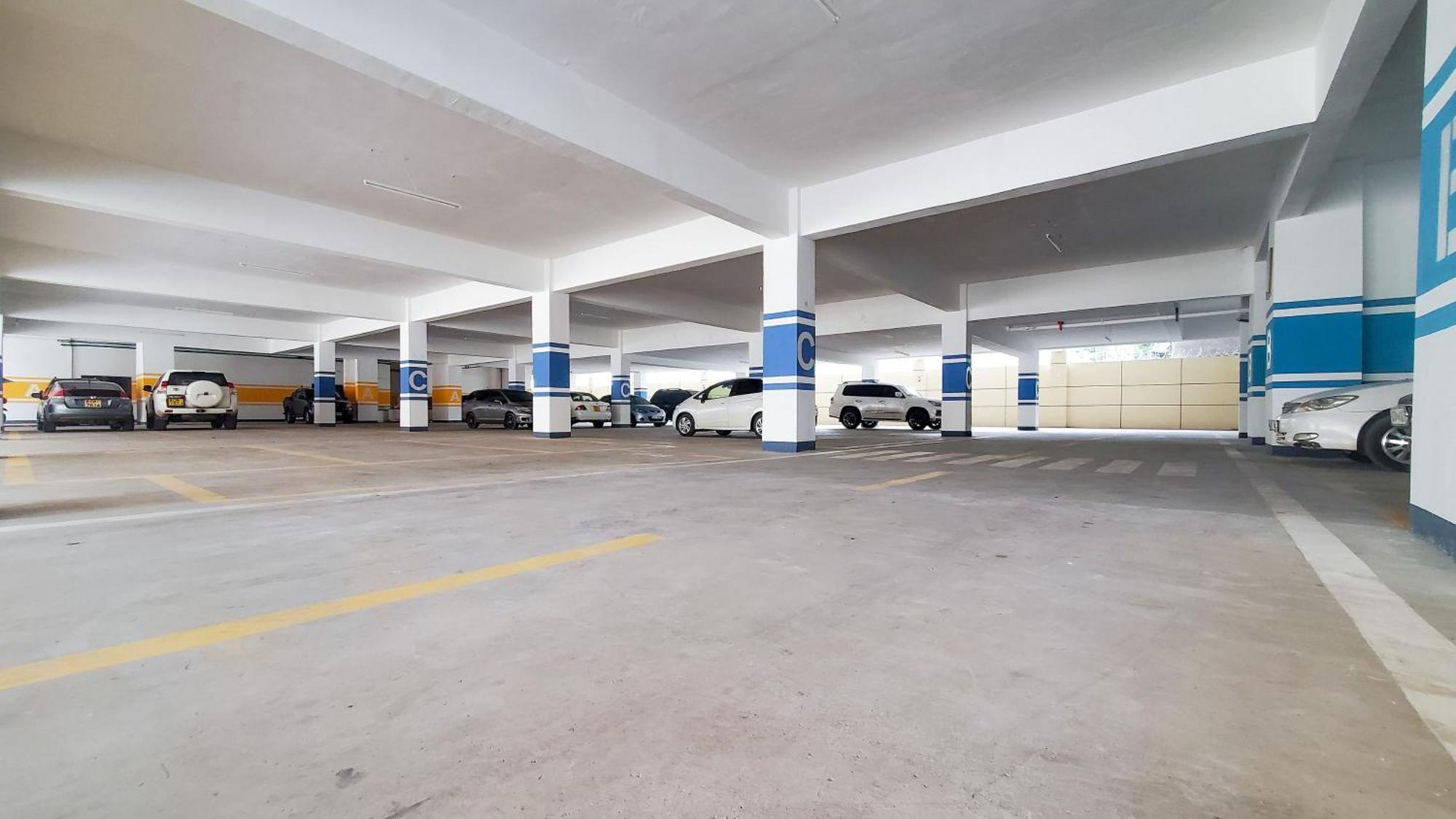 Modern In Near Yaya Centre With Pool,gym,wifi Appartamento